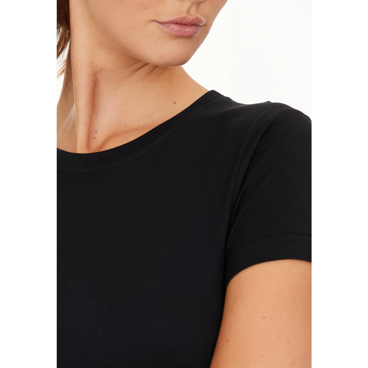 Julee Womenswear Loose Fit Seamless Tee - Black